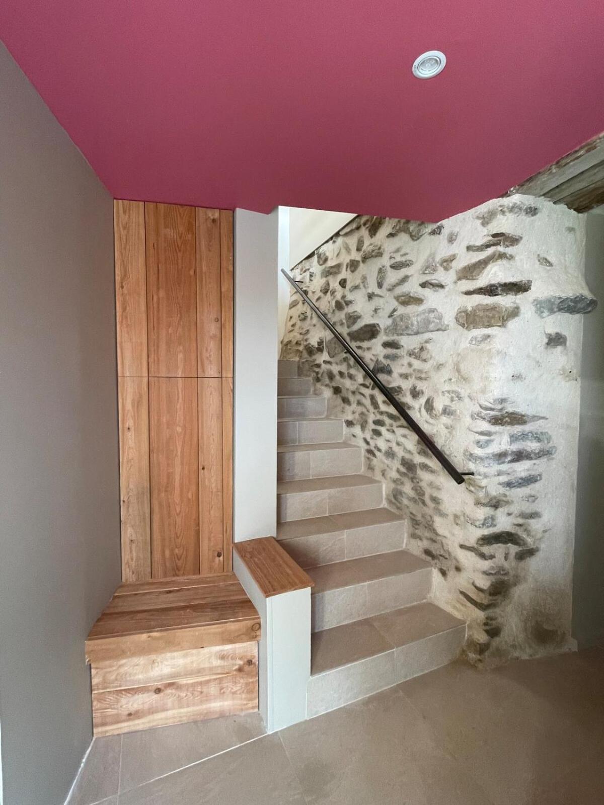La Petite Bergerie En Pierre Surplombant Le Lac Real エクステリア 写真