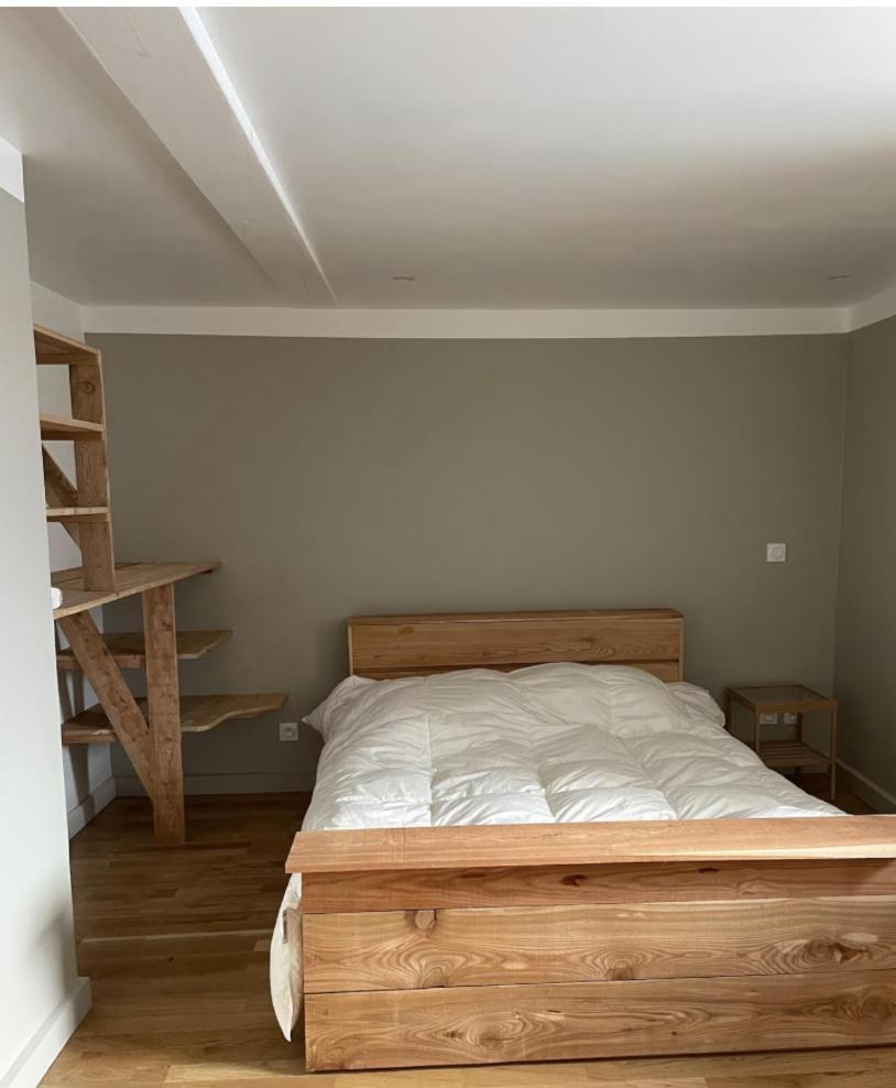 La Petite Bergerie En Pierre Surplombant Le Lac Real エクステリア 写真